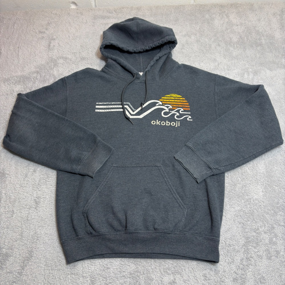 Gildan Hoodie Unisex Small Gray Okoboji Lake Iowa Graphic Pullover Sweatshirt